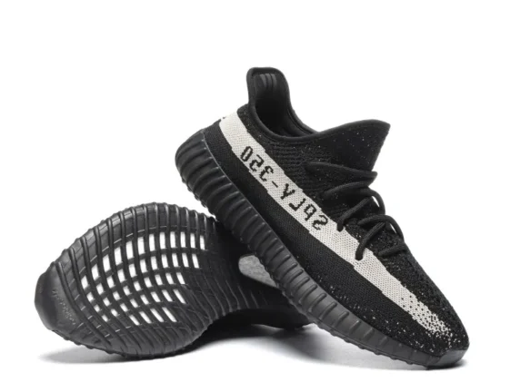 Yeezy Boost 350 V2 Core Black White Reps