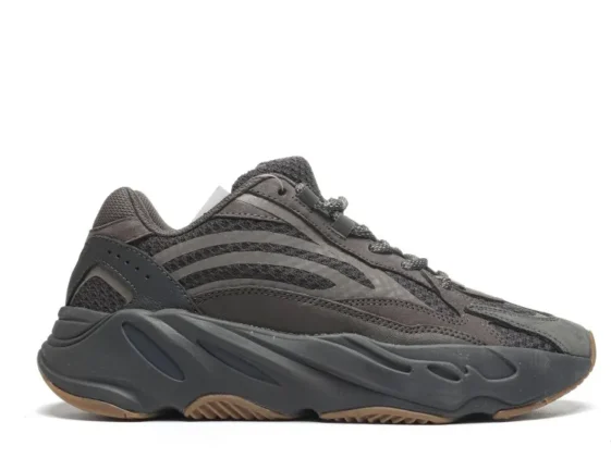 Yeezy Boost 700 V2 Geode Reps