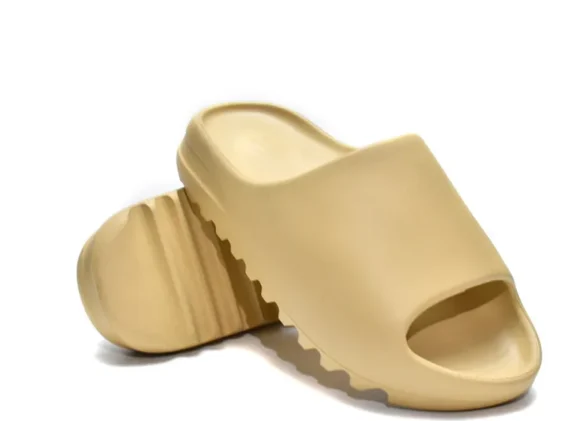 Yeezy Slide Desert Sand Reps