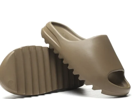 Yeezy Slide Earth Brown Reps