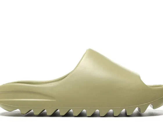 Yeezy Slide Resin Reps