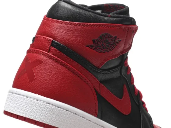 Air Jordan 1 Retro Banned 2011 Reps