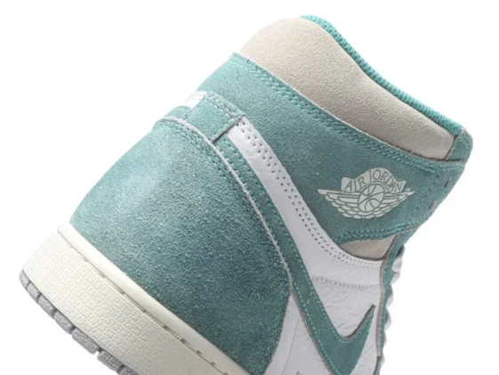 Air Jordan 1 Retro High Turbo Green Reps