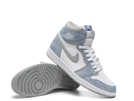 Air Jordan 1 Retro Hyper Royal Smoke Grey Reps