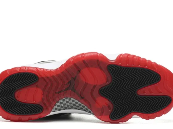 Air Jordan 11 Retro Low Bred Reps