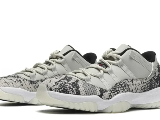 Air Jordan 11 Retro Low Snake Light Bone Reps