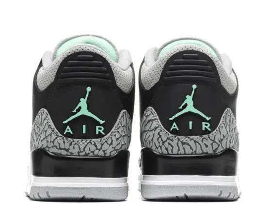 Air Jordan 3 Retro Green Glow Reps