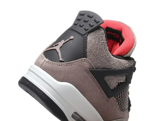 Air Jordan 4 Retro Taupe Haze Reps