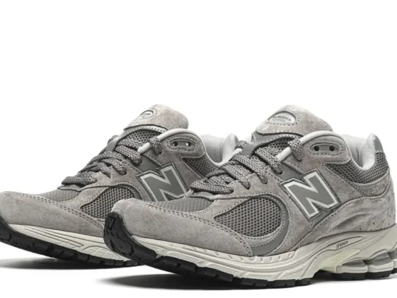 New Balance 2002R Marblehead Light Aluminum Reps