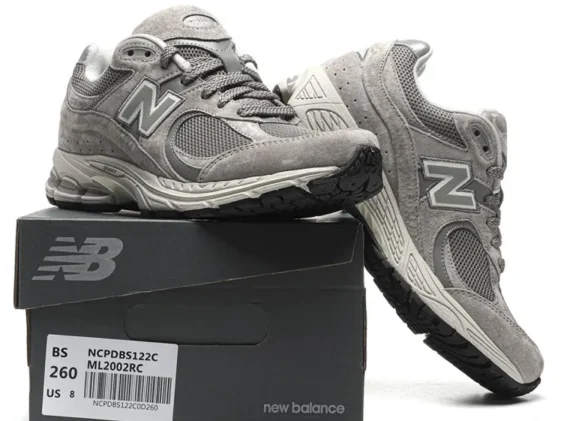 New Balance 2002R Marblehead Light Aluminum Reps