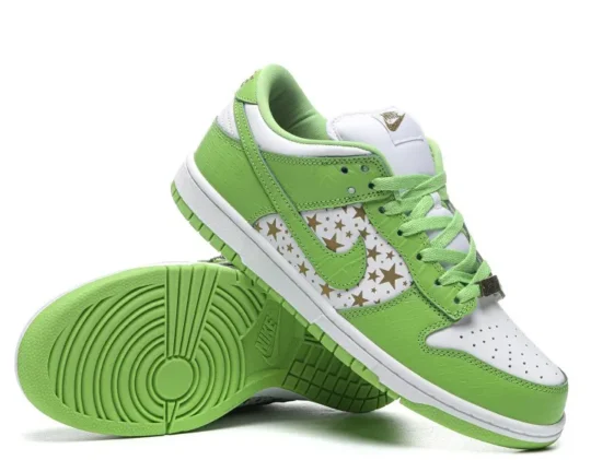 Dunk Low Supreme Stars Mean Green Reps