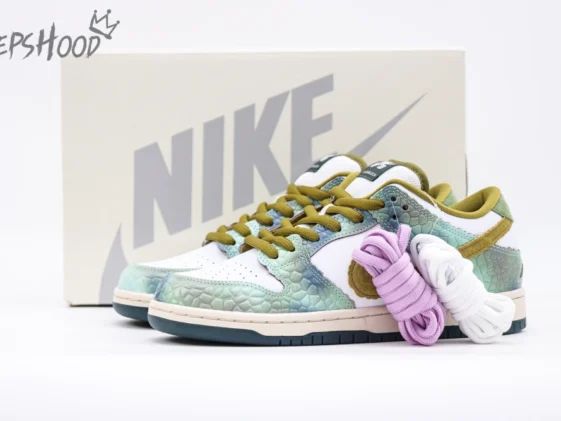 Dunk Low Alexis Sablone Chameleon Reps